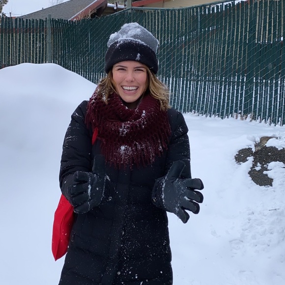 Meet your Posher, Kate - Picture 2 of 2